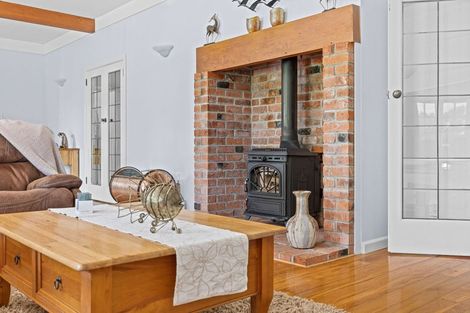 Photo of property in 74 Wanganui Road, Marton, 4788