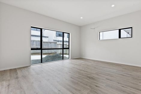 Photo of property in 44d Great South Road, Manurewa, Auckland, 2102