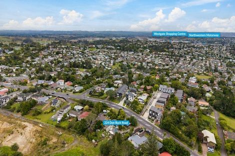 Photo of property in 224 Don Buck Road, Massey, Auckland, 0614