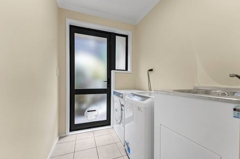 Photo of property in 14 San Carlo Court, Henderson, Auckland, 0612
