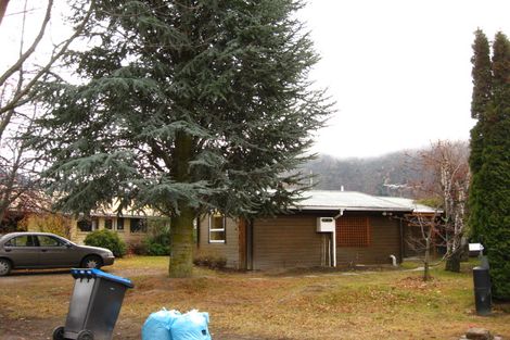 Photo of property in 5 Thomson Street, Arrowtown, 9302