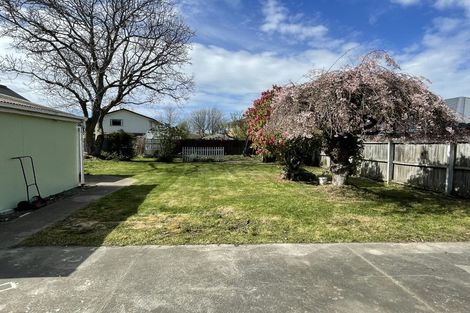 Photo of property in 132 Avonhead Road, Avonhead, Christchurch, 8042