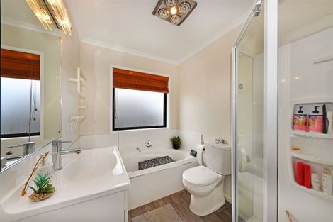 Photo of property in 5 Limbrick Crescent, Wigram, Christchurch, 8042