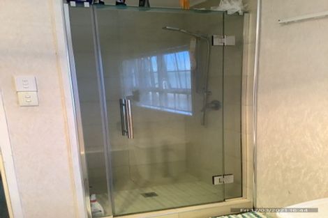 Photo of property in 40 Priestley Drive, Bucklands Beach, Auckland, 2014