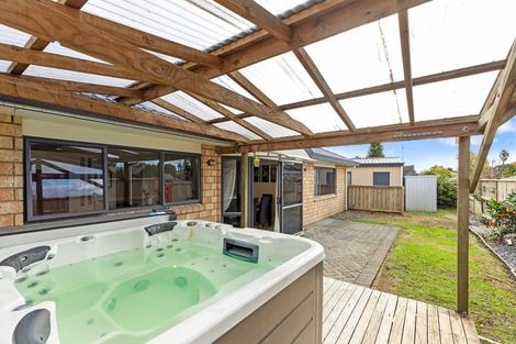 Photo of property in 5 Robinia Place, Ohauiti, Tauranga, 3112