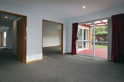 Photo of property in 1/51 Sturrocks Road, Redwood, Christchurch, 8051