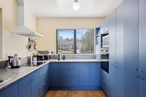 Photo of property in 26 Highcrest Heights, Westmorland, Christchurch, 8025
