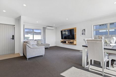 Photo of property in 12u2 Faber Place, Rototuna North, Hamilton, 3281