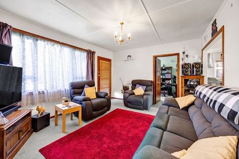 Photo of property in 10 Lear Street, Stratford, 4332