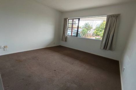 Photo of property in 74 Godley Road, Green Bay, Auckland, 0604