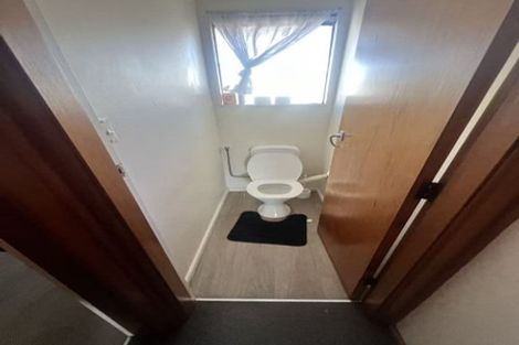 Photo of property in 2/28 Peer Street, Upper Riccarton, Christchurch, 8041