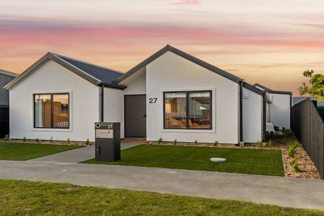 Photo of property in 27 Eminence Drive, Northwood, Christchurch, 8051