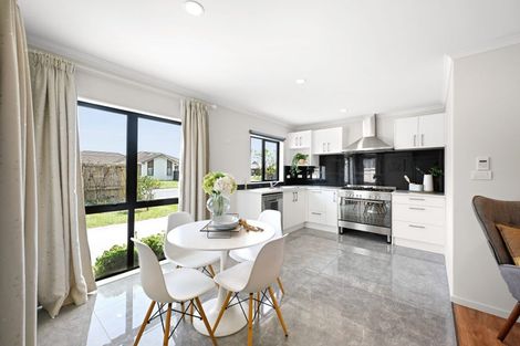 Photo of property in 33 Sirius Crescent, Rototuna North, Hamilton, 3210