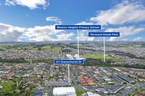 Photo of property in 3/1 Gracechurch Drive, Flat Bush, Auckland, 2016