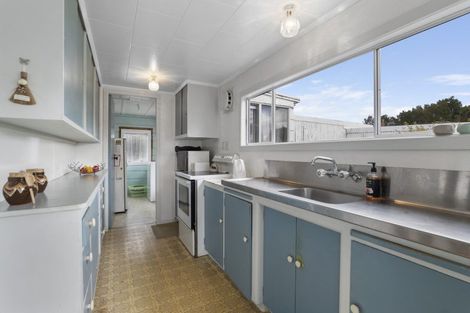 Photo of property in 22 Olivia Street, Stratford, 4332