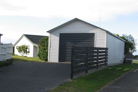 Photo of property in 8 Oxley Close, Pauanui, Hikuai, 3579