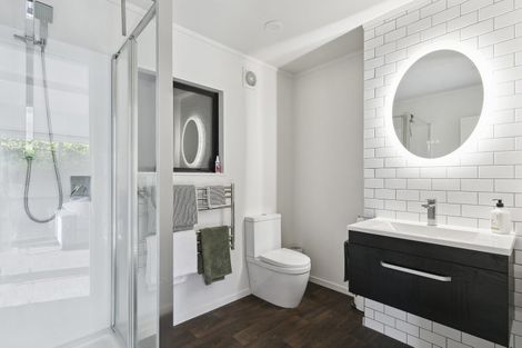 Photo of property in 8 Countess Close, Maupuia, Wellington, 6022