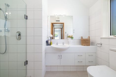 Photo of property in 43 Mcdougall Avenue, St Albans, Christchurch, 8014