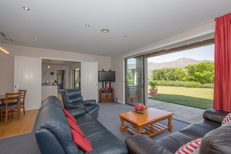 Photo of property in 2 Mount Gold Place, Wanaka, 9305
