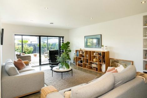 Photo of property in 18c Cambridge Terrace, Taradale, Napier, 4112