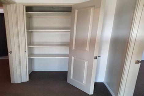 Photo of property in 27 Pahi Place, West Harbour, Auckland, 0618