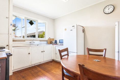 Photo of property in 58 Hutchinson Avenue, New Lynn, Auckland, 0600