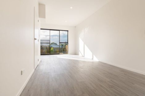 Photo of property in 87 Palmers Road, Clendon Park, Auckland, 2103