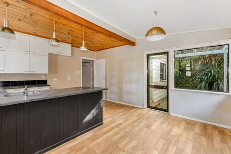 Photo of property in 5 Gordon Road, Plimmerton, Porirua, 5026