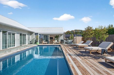 Photo of property in 38 Orchard Road, Greytown, 5712