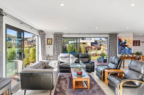 Photo of property in 23 Kereru Crescent, Wanaka, 9305