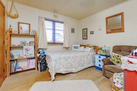 Photo of property in 96 Rosier Road, Glen Eden, Auckland, 0602