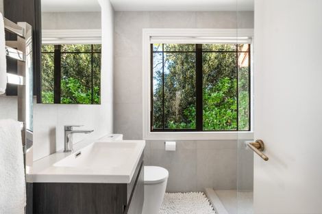 Photo of property in 3/76 Shakespeare Road, Milford, Auckland, 0620