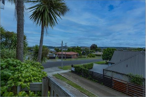 Photo of property in 2/74 Rokino Road, Hilltop, Taupo, 3330