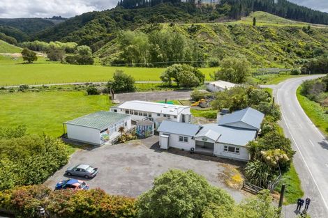 Photo of property in 2936 White Rock Road, Tuturumuri, Martinborough, 5782