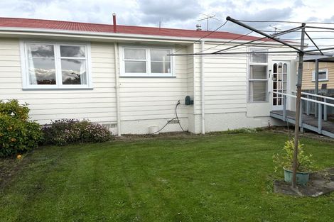 Photo of property in 6 Bannister Court, Masterton, 5810