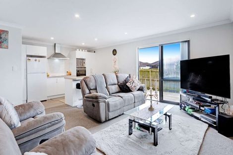 Photo of property in 2 Matawai Puna Drive, Pukekohe, 2120