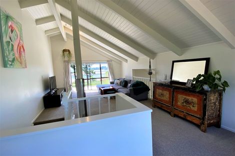 Photo of property in 5 Godwit Place, Waiuku, 2123