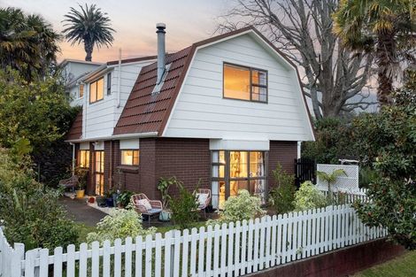 Photo of property in 118a Sutherland Road, Brookfield, Tauranga, 3110