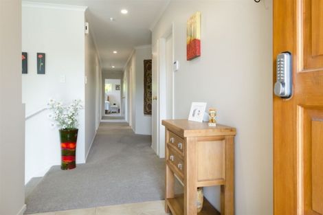 Photo of property in 39 Solan Drive, Waimauku, 0812