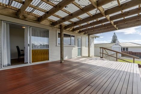 Photo of property in 55 Banks Street, Marfell, New Plymouth, 4310