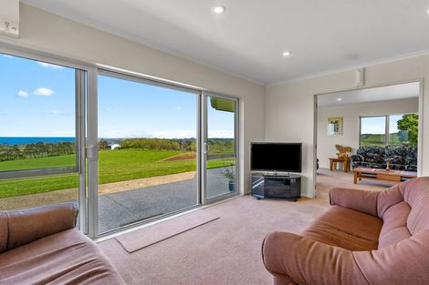 Photo of property in 107 Fuller Road, South Head, Helensville, 0874