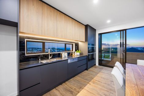 Photo of property in 7 Pakirikiri Street, Long Bay, 0630