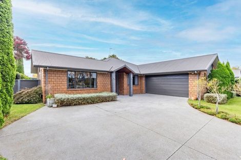 Photo of property in 48 Wiltshire Drive, Huntington, Hamilton, 3210