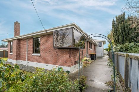 Photo of property in 24 Durham Street, Winton, 9720