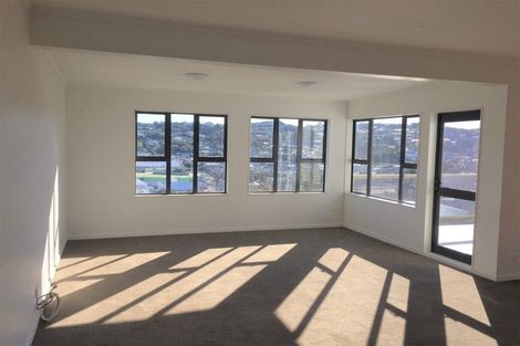 Photo of property in 6 Sheridan Terrace, Johnsonville, Wellington, 6037
