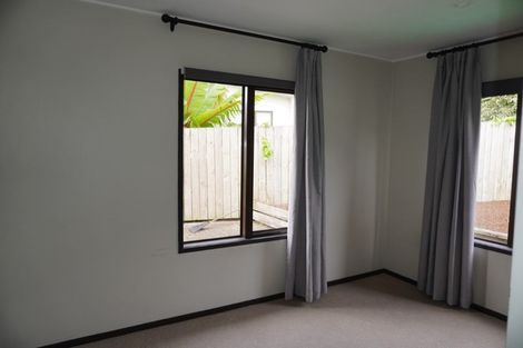Photo of property in 16 Baltimore Place, Forrest Hill, Auckland, 0620