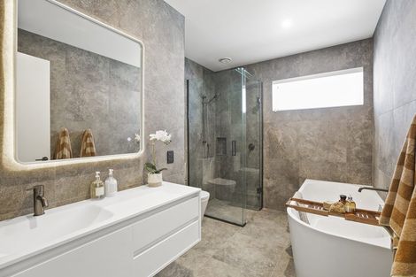 Photo of property in Mangorei Road, Strandon, New Plymouth, 4312