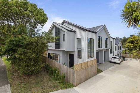 Photo of property in 132a Stapleford Crescent, Browns Bay, Auckland, 0630