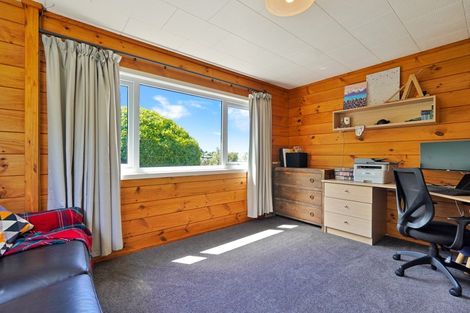 Photo of property in 74 Colwill Road, Massey, Auckland, 0614