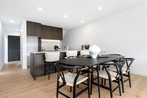 Photo of property in 2/27 Division Street, Riccarton, Christchurch, 8041
